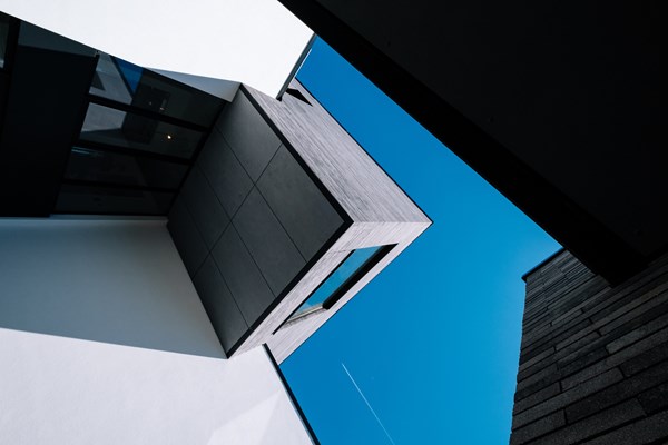 @alessandrovolders - Immeuble Eupen Auf der Roll-3-light.jpg